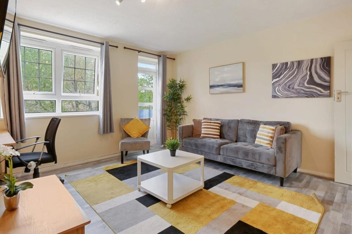 The Serene 2-Bedroom Flat W Free Street Parking Sutton  Zewnętrze zdjęcie